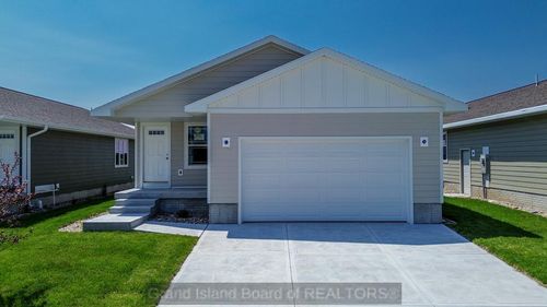 4321 Dawn St, Grand Island, NE, 68803-1127 | Card Image