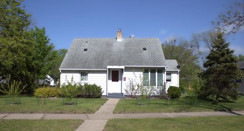102 22nd Ave S, Saint Cloud, MN, 56301-3914 | Card Image