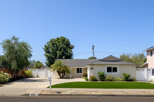 5137 University Dr, Santa Barbara, CA, 93111-1835 | Card Image