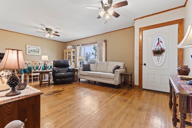 CHESTNUT - 309 Other, House other with 4 bedrooms, 2 bathrooms and null parking in Kadoka SD | Image 7