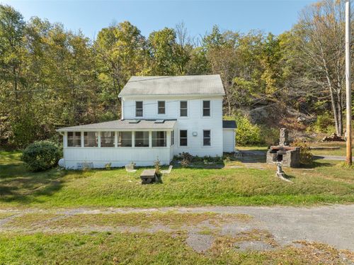 98 Nista Rd, Saugerties, NY, 12477-3337 | Card Image