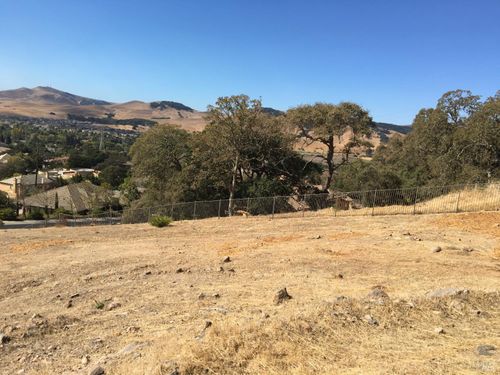 5242 Oakridge Dr, Fairfield, CA, 94534 | Card Image