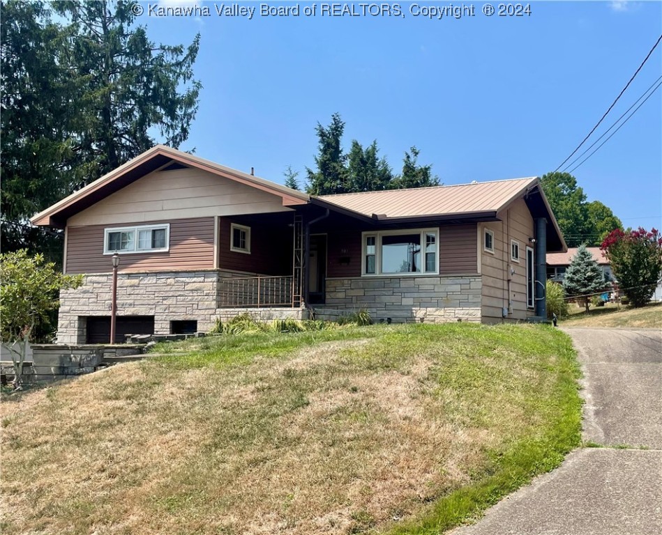 Oakview Ter, Ripley, WV 25271