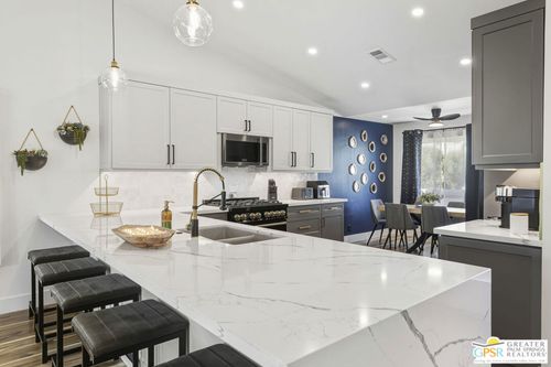 189 Torrey Pine Dr, Palm Desert, CA, 92211-1715 | Card Image