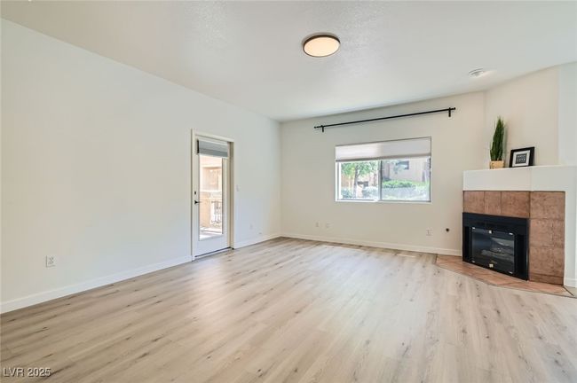 UNIT-112 - 900 Heavenly Hills Ct, Condo with 2 bedrooms, 2 bathrooms and null parking in Las Vegas NV | Image 7