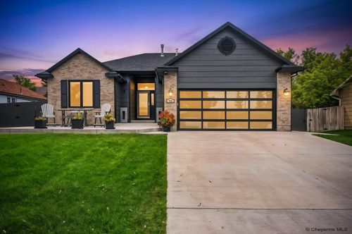 903 Montclair Dr, Cheyenne, WY, 82009 | Card Image