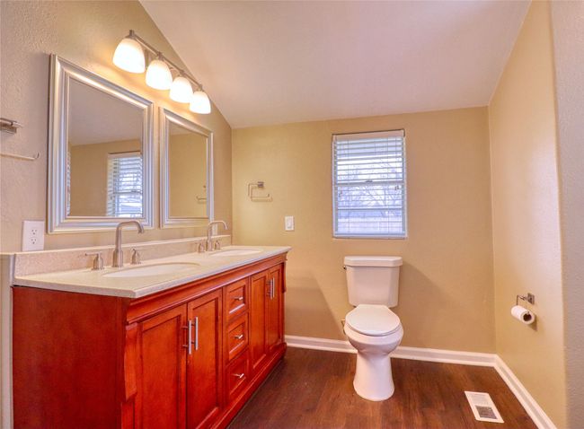 516 S Church St, House other with 3 bedrooms, 2 bathrooms and null parking in Pilot Point TX | Image 11
