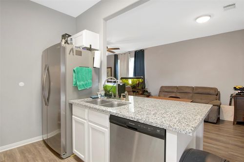 8906 Freeland St, Houston, TX, 77075-1551 | Card Image