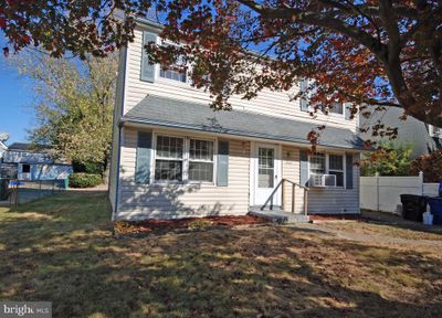 11 Wellington Place, House other with 4 bedrooms, 2 bathrooms and null parking in BURLINGTON NJ | Image 3