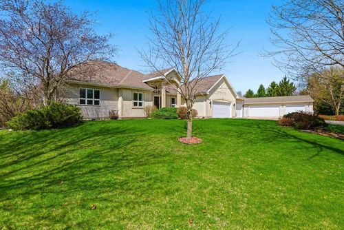 2145 Davis Hills Drive, Verona, WI, 53593 | Card Image