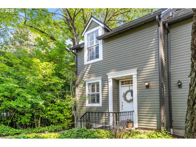 639 1 St St, House attached with 2 bedrooms, 3 bathrooms and 1 parking in Lake Oswego OR | Image 5