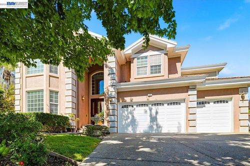 720 Rutherford Cir, Brentwood, CA, 94513-2612 | Card Image