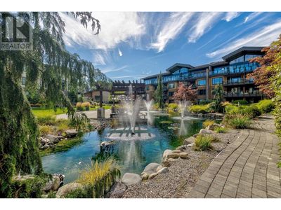 102 - 580 Sarsons Rd, Condo with 2 bedrooms, 2 bathrooms and 1 parking in Kelowna BC | Image 2