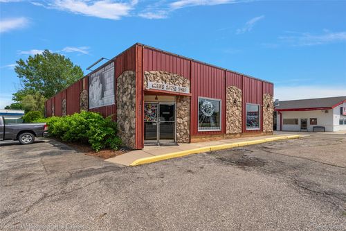 1357 S Gratiot Avenue, Clinton Charter Township, MI, 48036 | Card Image