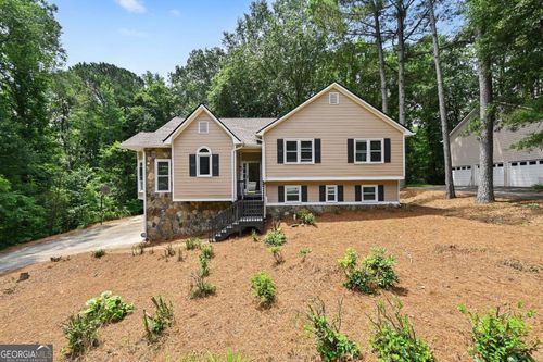 400 Hunt River Way, Suwanee, GA, 30024-2746 | Card Image