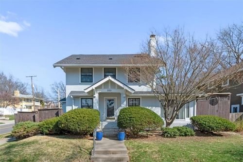 5901 Grand Ave, Kansas City, MO, 64113-2203 | Card Image