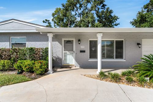 2290 60th Way N, ST PETERSBURG, FL, 33710-4155 | Card Image