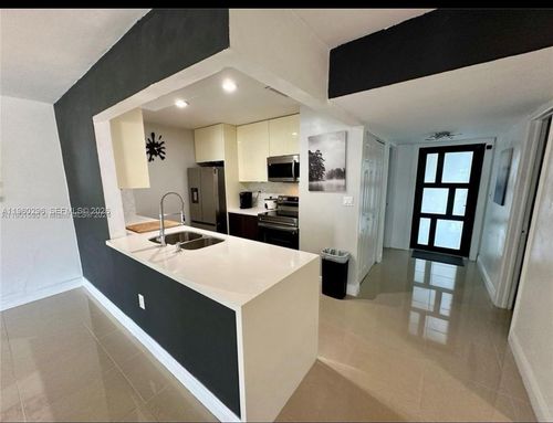 0-10640 Sw 75th Ln, Miami, FL, 33173-2944 | Card Image