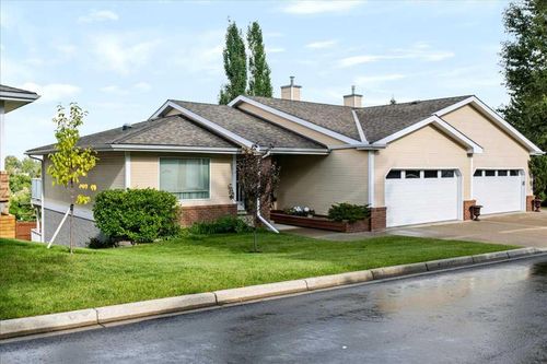 36-140 Strathaven Cir Sw, Calgary, AB, T3H2N5 | Card Image
