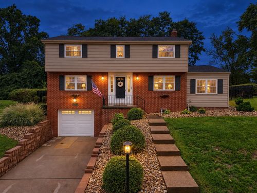 2331 Cassidy Dr, Bethel Park, PA, 15102-1905 | Card Image