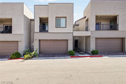 1046 Gabriela Ridge Ln, Henderson, NV, 89002-9806 | Card Image