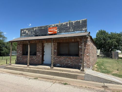 300 N Hughes St, Amarillo, TX, 79107-5029 | Card Image