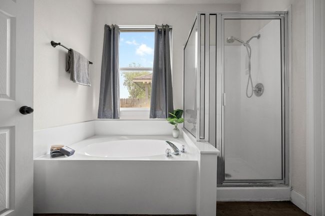 Primary bathroom | Image 21