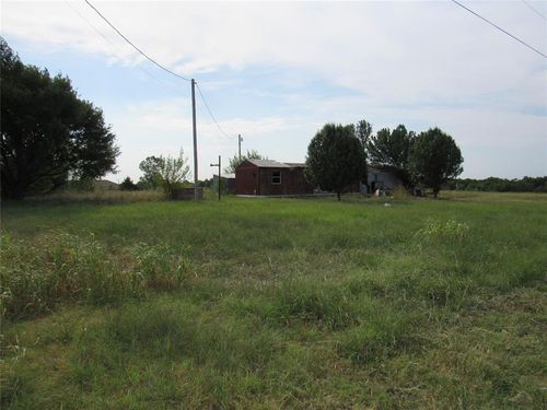 129 Hawk Springs Dr, Mcloud, OK, 74851-8567 | Card Image