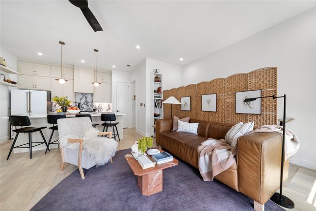 130 Garden Ct W, Townhouse with 3 bedrooms, 3 bathrooms and null parking in Arlington TX | Image 5