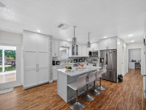 7026 Pine Tree Ln, Lake Clarke Shores, FL, 33406-6813 | Card Image