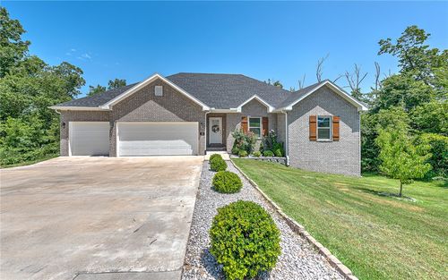 28 Copinsay Dr, Bella Vista, AR, 72715-6108 | Card Image