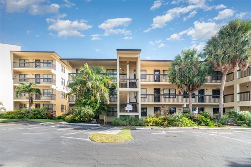 apt-c201-425 30th Ave W, BRADENTON, FL, 34205-8090 | Card Image
