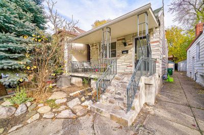 1019 Greenwood Ave, House other with 2 bedrooms, 2 bathrooms and 1 parking in East York ON | Image 2