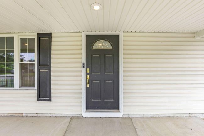 3829 Potomac St, House other with 3 bedrooms, 2 bathrooms and null parking in Groveport OH | Image 7