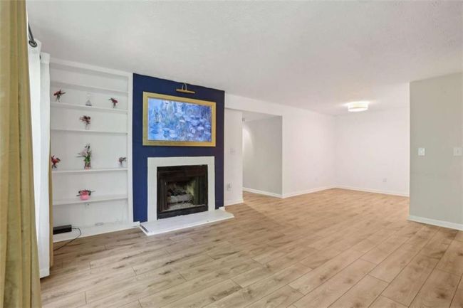 702 Glenleaf Dr, Condo with 2 bedrooms, 2 bathrooms and null parking in Peachtree Corners GA | Image 5