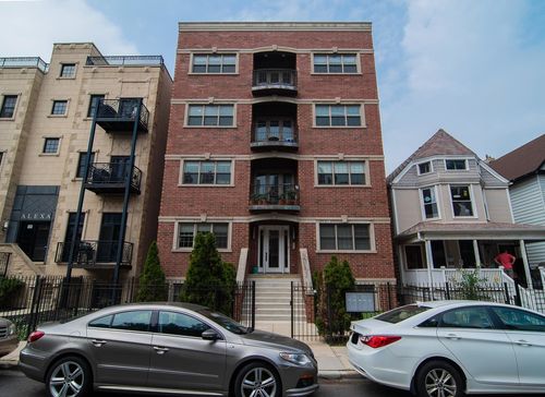 2-3718 Wilton Ave, Chicago, IL, 60613-6121 | Card Image