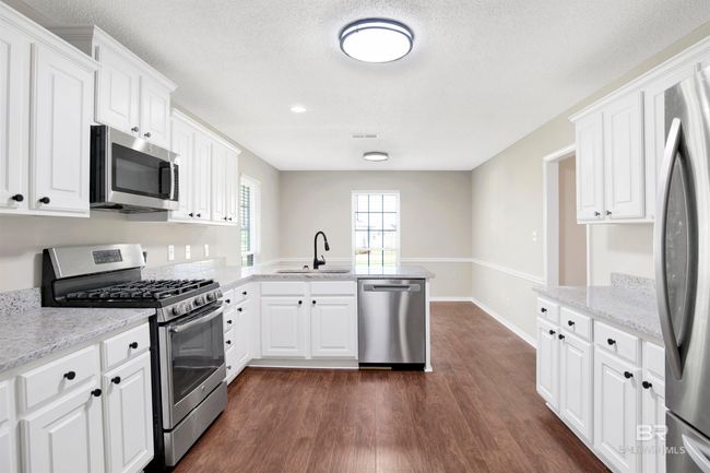 Kitchen | Image 11