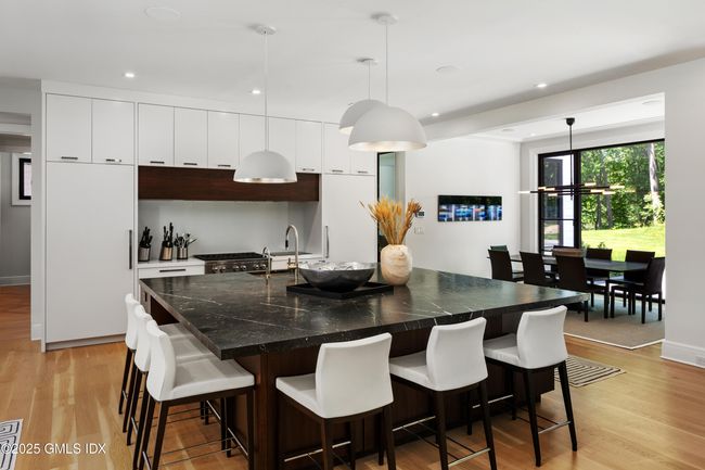 31 Meadow Ln, House other with 6 bedrooms, 9 bathrooms and null parking in Greenwich CT | Image 11