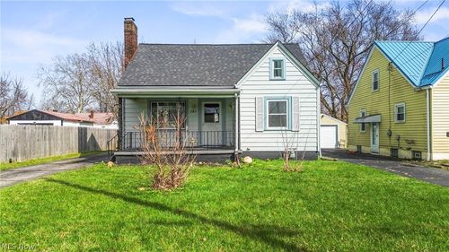 121 Princess St, Campbell, OH, 44405-1920 | Card Image