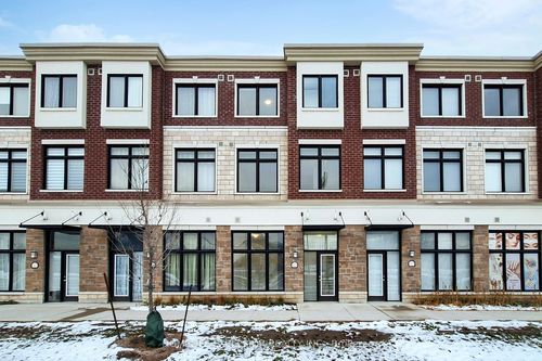 5456 Main St, Stouffville, ON, L4A4W8 | Card Image