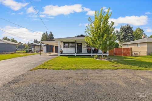 526 Airway Ave, Lewiston, ID, 83501-4504 | Card Image