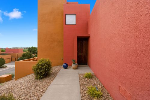 629-629 Avenida Colima, Santa Fe, NM, 87506-3441 | Card Image