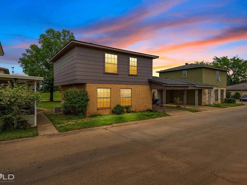 121 Carriage Square Dr, Bossier City, LA, 71112-2264 | Card Image