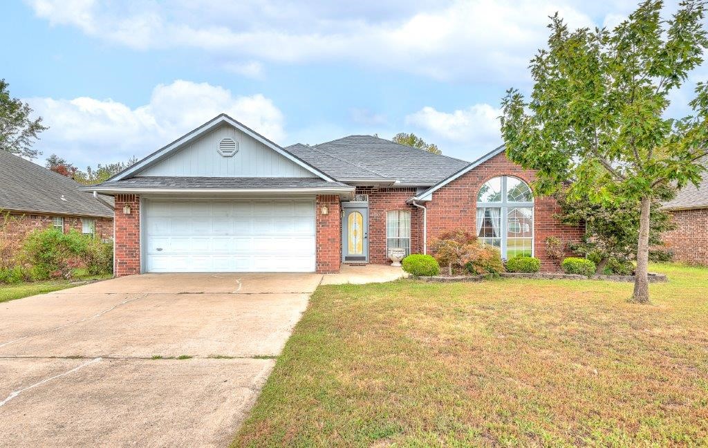 26th St, Rogers, AR 72756