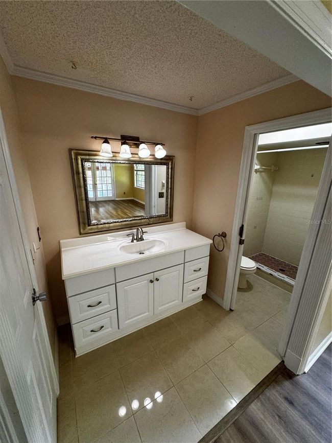 2115 Stewart Ln, House other with 3 bedrooms, 2 bathrooms and null parking in Mount Dora FL | Image 4
