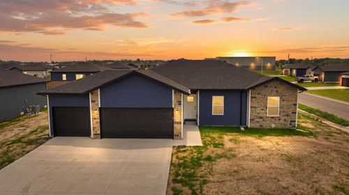 109 Bailey Dr, Mount Vernon, MO, 65712-4208 | Card Image