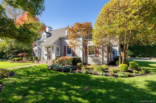 67 Bay Dr, Massapequa, NY, 11758-7308 | Card Image