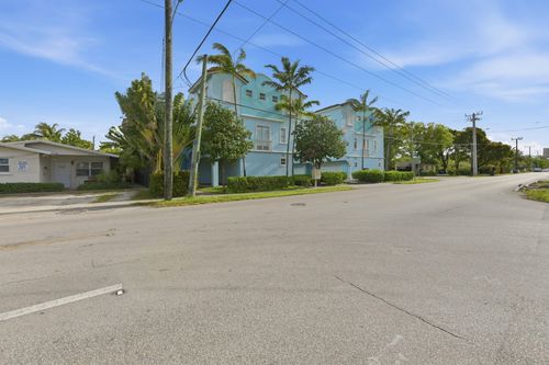 d-1705 Johnson St, Hollywood, FL, 33020-3682 | Card Image