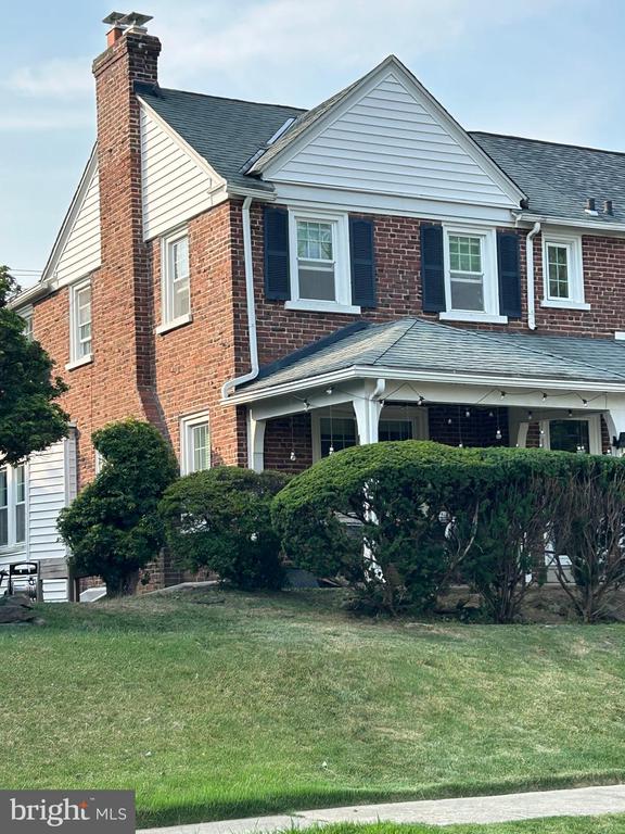 Suffolk Ln, Wynnewood, PA 19096
