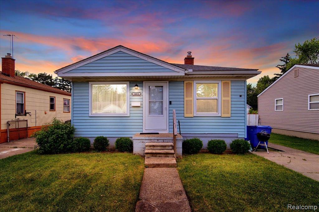 Hendricks Ave, Warren, MI 48089